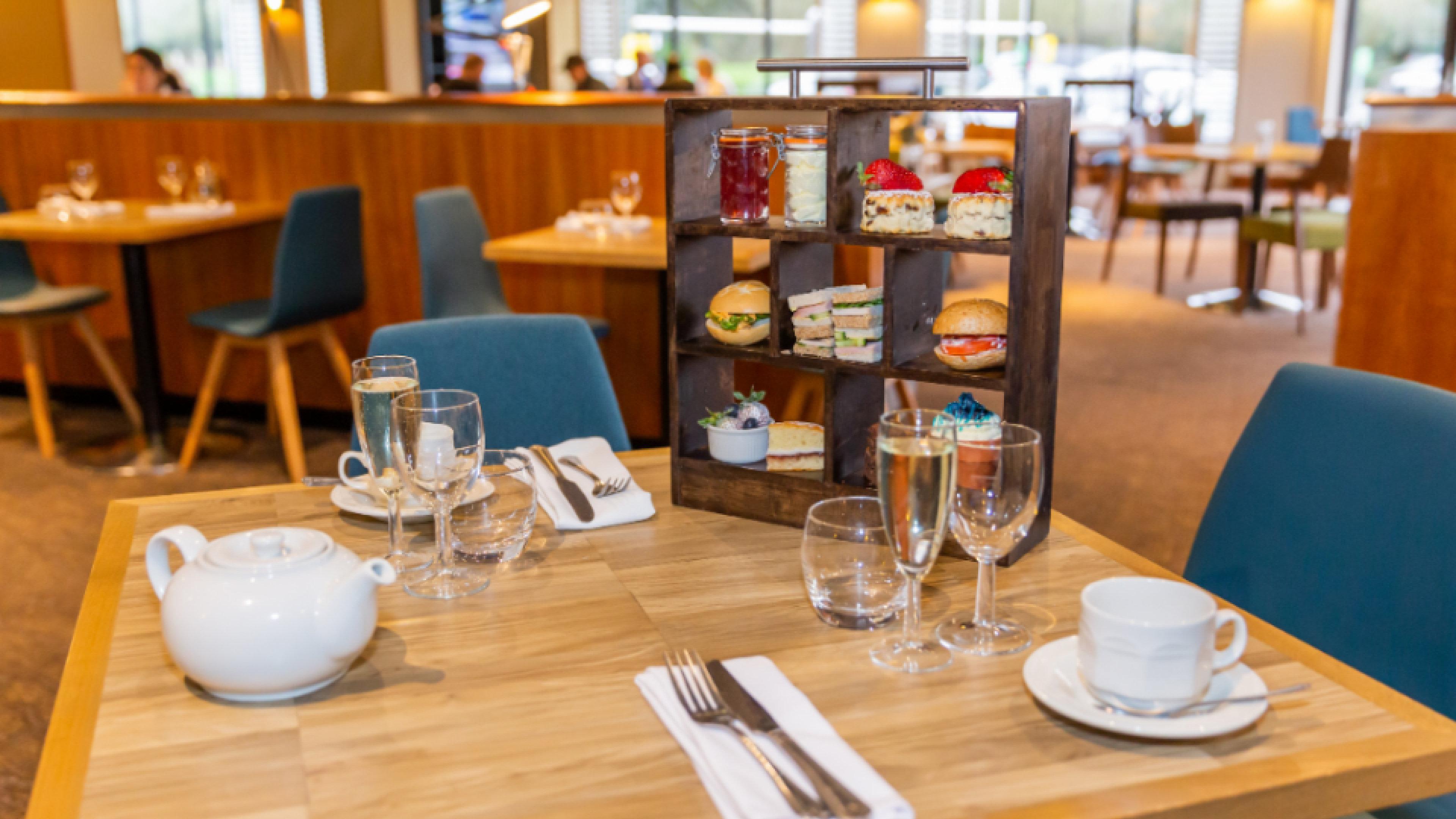 Holiday Inn Peterborough West By Ihg Exterior foto