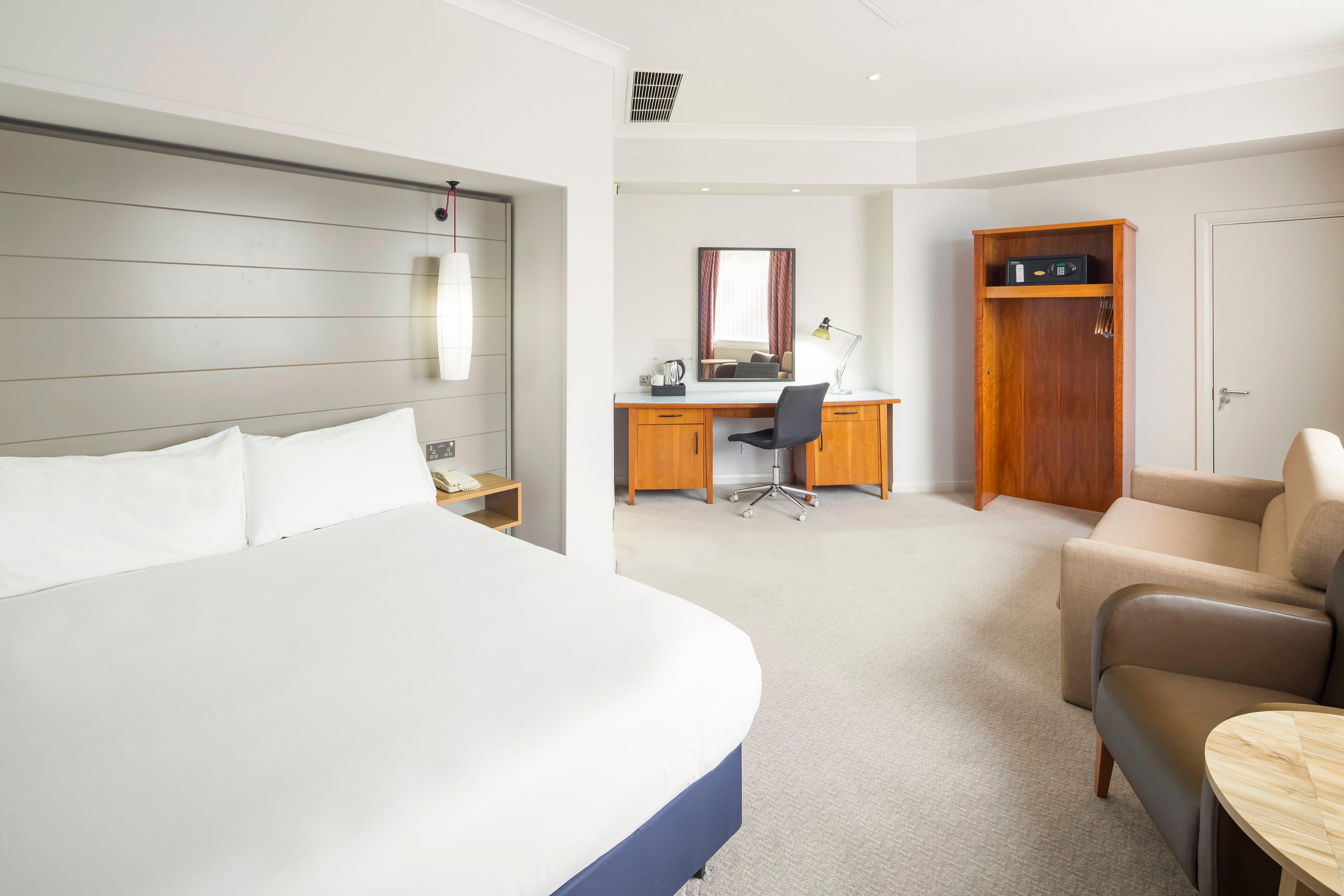 Holiday Inn Peterborough West By Ihg Exterior foto