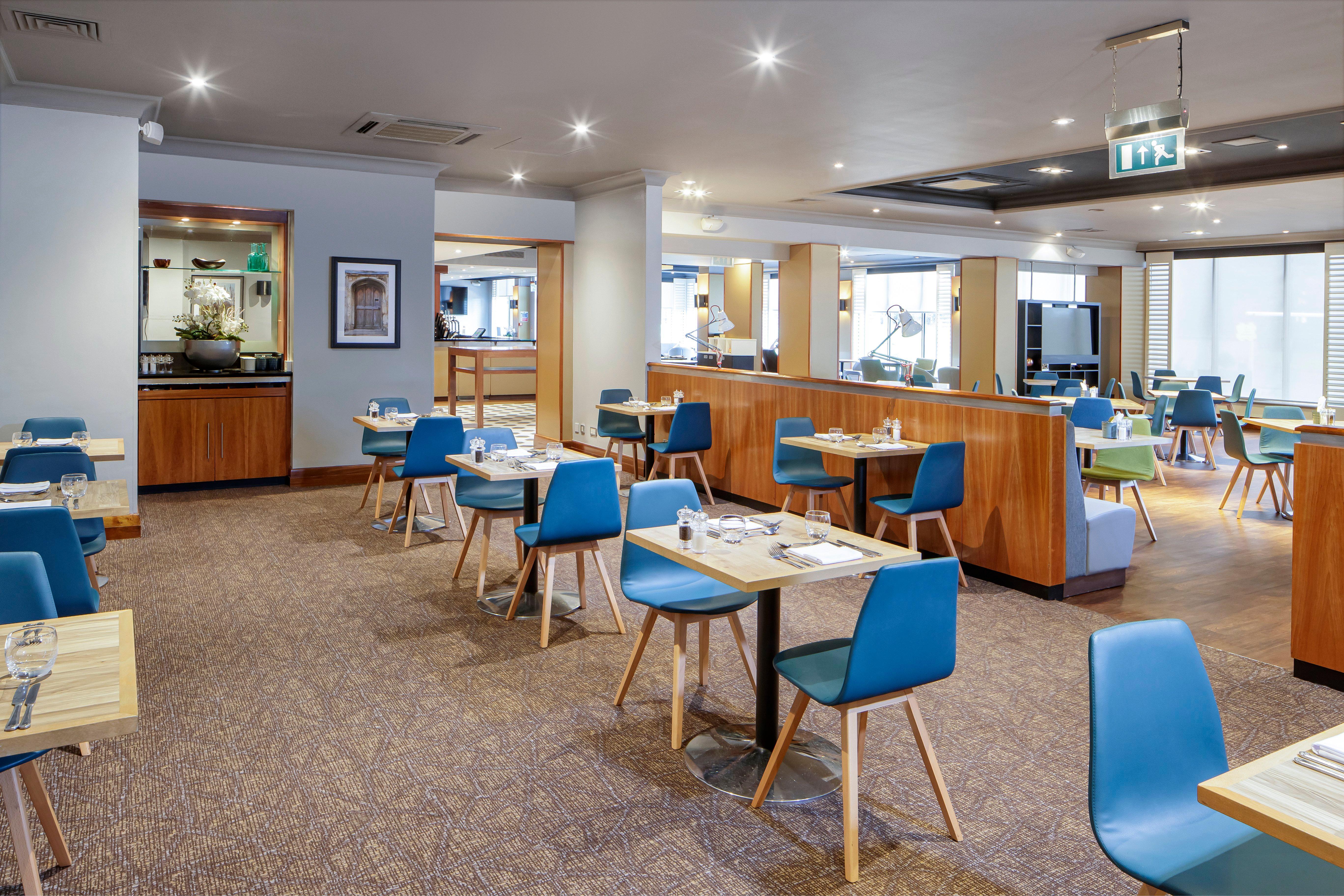 Holiday Inn Peterborough West By Ihg Exterior foto